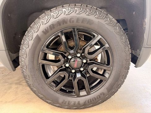 Used 2021 GMC Sierra 1500 Elevation w/ Preferred Package AWD/4WD image 14