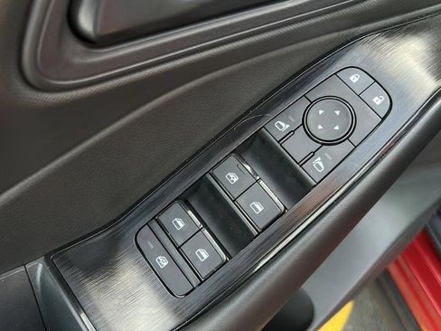 Used 2026 Nissan Rogue S FWD image 12