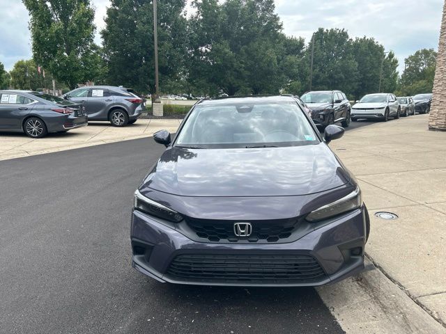 Used 2024 Honda Civic EX-L image 2