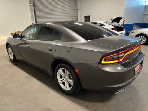 Used 2021 Dodge Charger SXT w/ Leather Interior Group RWD image 9