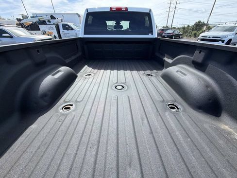 Used 2024 RAM 3500 Big Horn AWD/4WD image 12