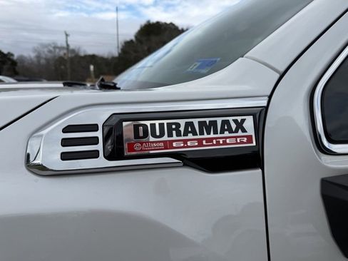 Used 2024 GMC Sierra 3500 Denali w/ Denali Reserve Package image 9