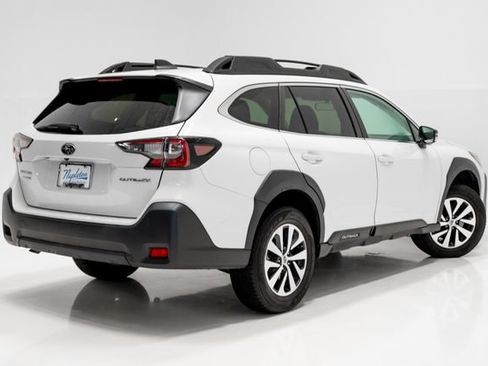 Used 2024 Subaru Outback Premium AWD/4WD image 34