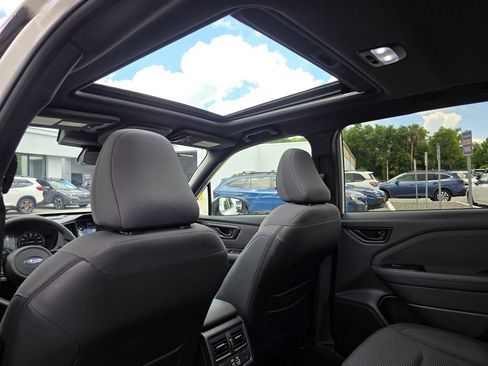 Certified 2025 Subaru Forester Premium AWD/4WD image 17