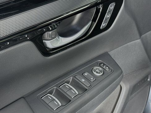 Certified 2023 Honda CR-V Sport Touring image 18