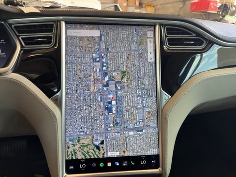 Used 2014 Tesla Model S RWD image 19