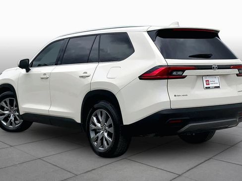 Used 2024 Toyota Grand Highlander Limited AWD/4WD image 12