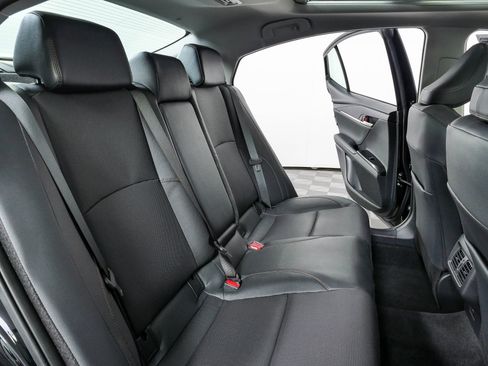 Used 2025 Toyota Camry XLE w/ Premium Plus Package FWD image 20