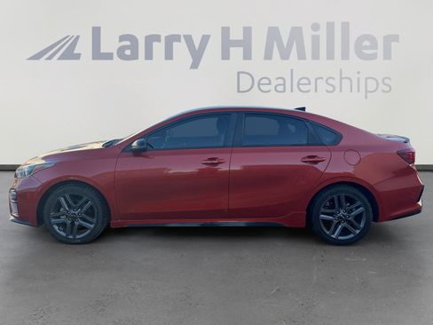 Used 2021 Kia Forte GT-Line FWD image 2