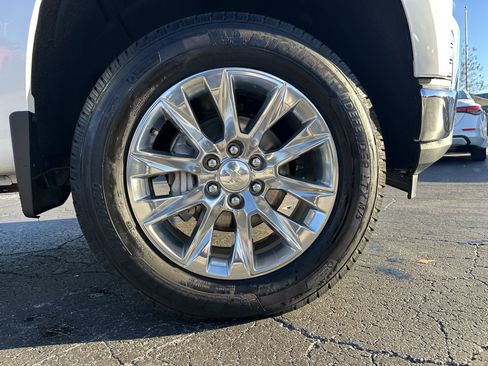 Used 2021 Chevrolet Silverado 1500 LTZ w/ LTZ Premium Package image 13