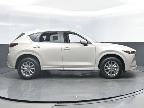 Used 2025 MAZDA CX-5 AWD 2.5 S w/ Select Package image 4