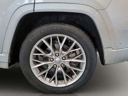 Used 2022 Jeep Grand Cherokee Summit w/ Adv Protech Group IV image 30