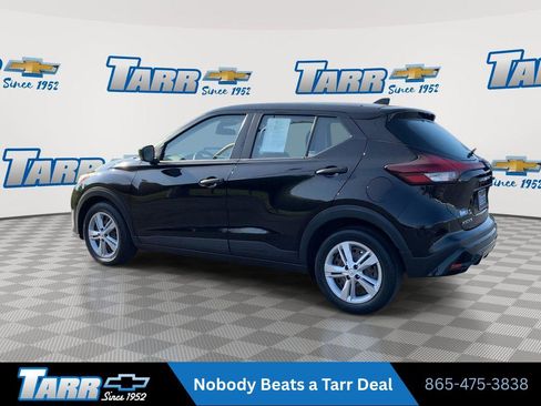Used 2022 Nissan Kicks S FWD image 6