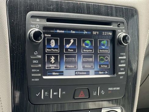 Used 2016 Chevrolet Traverse LTZ AWD/4WD image 21