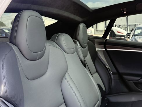 Used 2024 Tesla Model S AWD/4WD image 39
