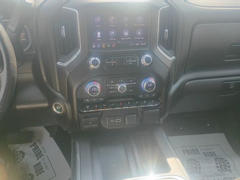 Used 2023 GMC Sierra 2500 AT4 w/ AT4 Premium Plus Package AWD/4WD image 17