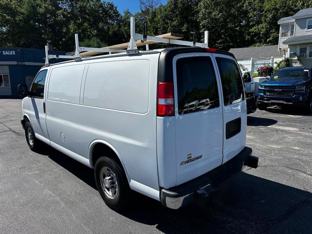 Used 2021 Chevrolet Express 2500 w/ Driver Convenience Package RWD image 3