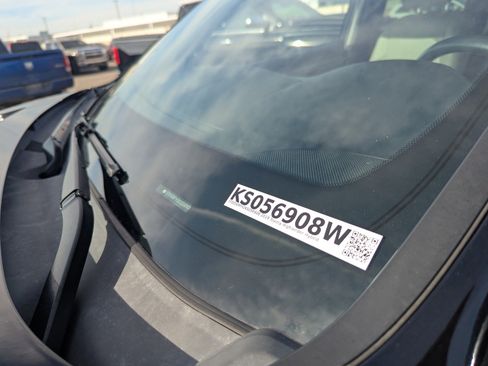 Used 2019 Toyota Highlander Limited image 9