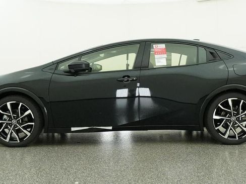 New 2026 Toyota Prius Plug-In Hybrid FWD image 19