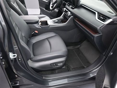 Certified 2025 Toyota RAV4 Limited image 12