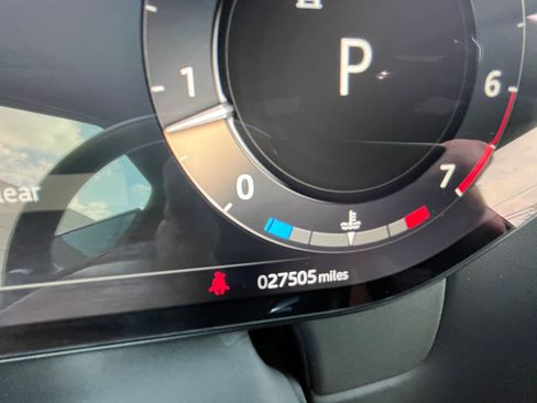 Used 2023 Land Rover Range Rover SE image 20