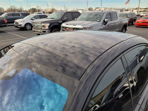 Used 2023 Mercedes-Benz S 500 S 500 image 4