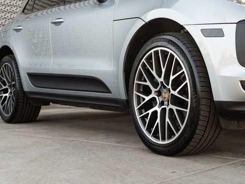 Used 2019 Porsche Macan S AWD/4WD image 34
