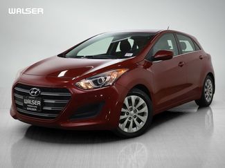 Used 2017 Hyundai Elantra GT video 1
