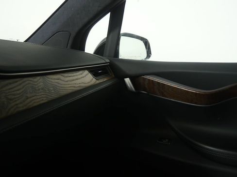 Used 2019 Tesla Model X 100D image 26