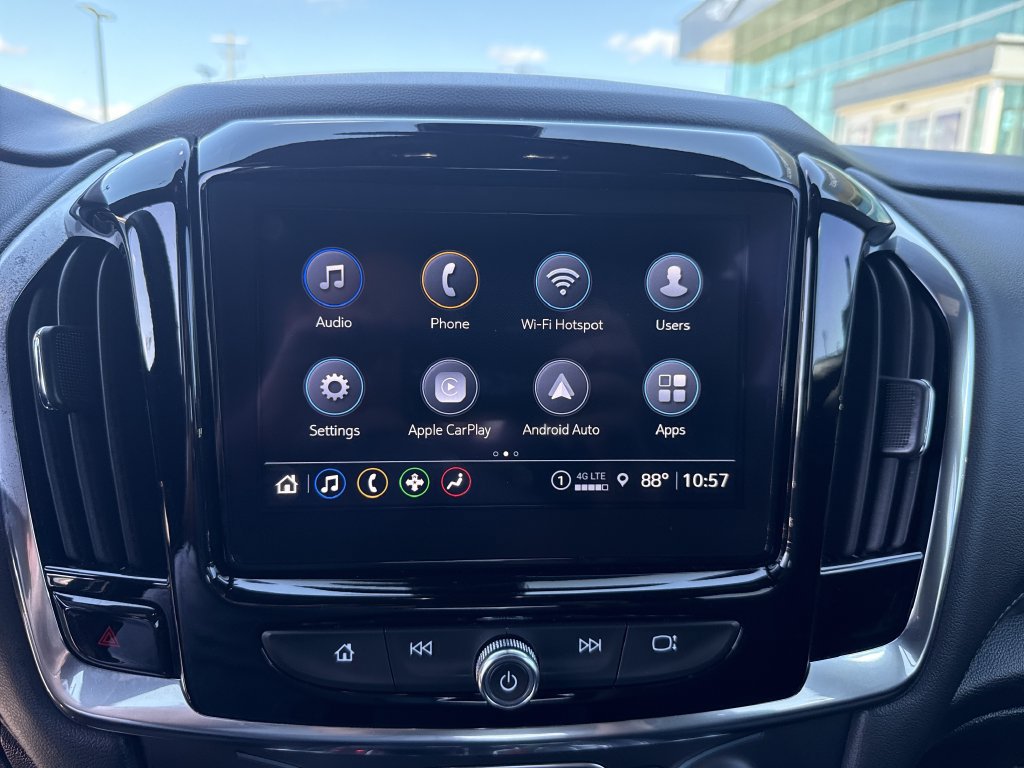 Used 2023 Chevrolet Traverse LT FWD image 24