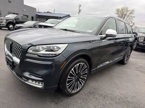 Used 2021 Lincoln Aviator Black Label w/ Class IV Trailer Tow Package image 10