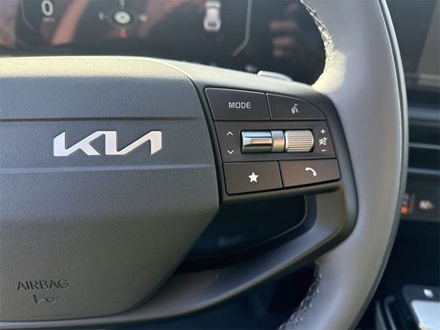 New 2025 Kia EV6 Wind image 19