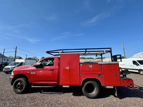 Used 2017 RAM 3500 Tradesman w/ Power & Remote Entry Group image 4