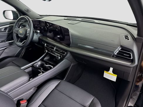 New 2026 Chevrolet Traverse LT w/ Enhanced Driving Package image 31