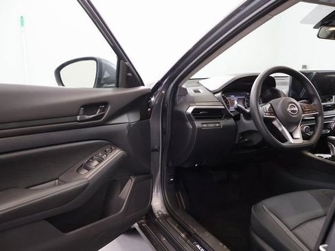 New 2026 Nissan Altima 2.5 SV w/ SV Special Edition Package AWD/4WD image 9