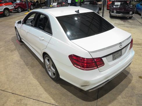 Used 2014 Mercedes-Benz E 350 E 350 Luxury 4MATIC AWD 4dr Se image 16