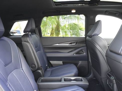 New 2026 INFINITI QX60 Sport w/ Dark Cargo Package image 32