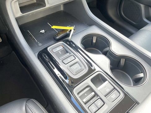 Used 2023 Honda Pilot EX-L image 22