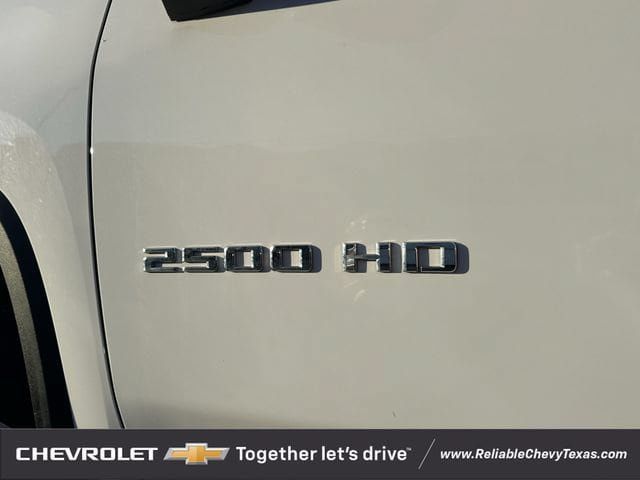 Used 2024 Chevrolet Silverado 2500 Custom w/ Custom Value Package AWD/4WD image 8