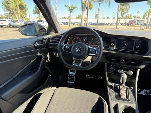 Used 2021 Volkswagen Jetta GLI image 22