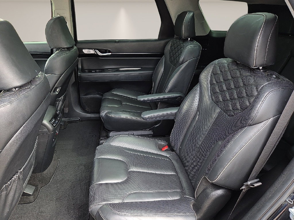 Used 2022 Hyundai Palisade Limited w/ Cargo Package AWD/4WD image 12