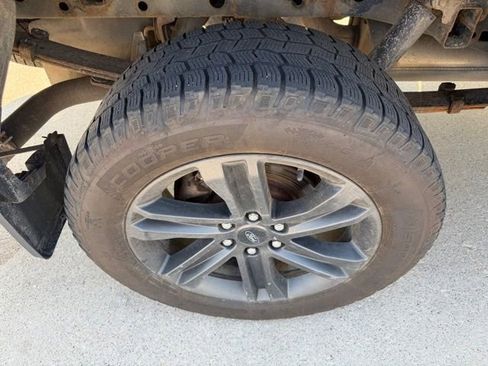 Used 2018 Ford F150 XLT w/ Equipment Group 301A Mid AWD/4WD image 7