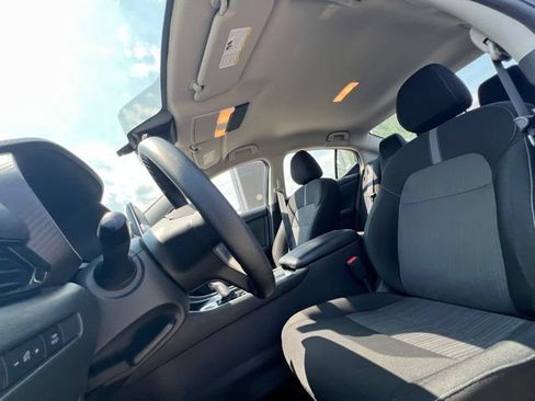 Used 2025 Nissan Sentra SV FWD image 18