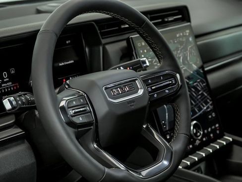 New 2026 GMC Terrain AT4 w/ Convenience Package III image 9