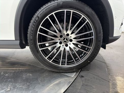 New 2026 Mercedes-Benz GLC 300 image 9