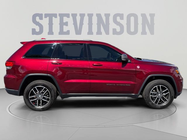 Used 2017 Jeep Grand Cherokee Trailhawk AWD/4WD image 6