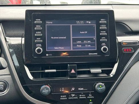 Certified 2021 Toyota Camry SE w/ Convenience Package FWD image 18
