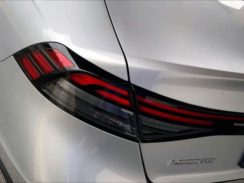 Used 2023 Honda Accord LX image 28