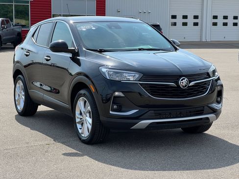 Certified 2023 Buick Encore GX Preferred w/ Cold Weather Comfort Package AWD/4WD image 40