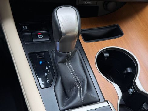 Certified 2022 Lexus RX 350 AWD w/ Premium Package image 20